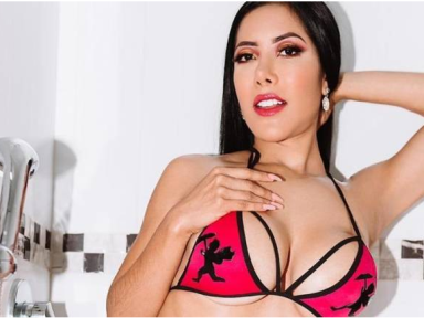 Chica Ecuahits con Orgullo Ecuatoriano