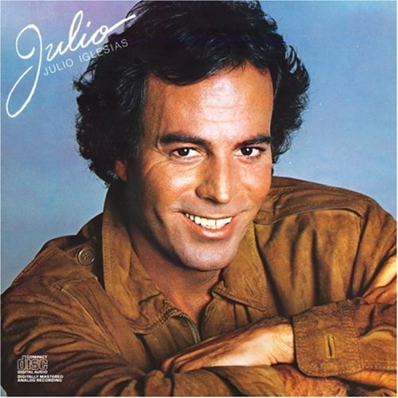 Julio Iglesias es acusado de fraude